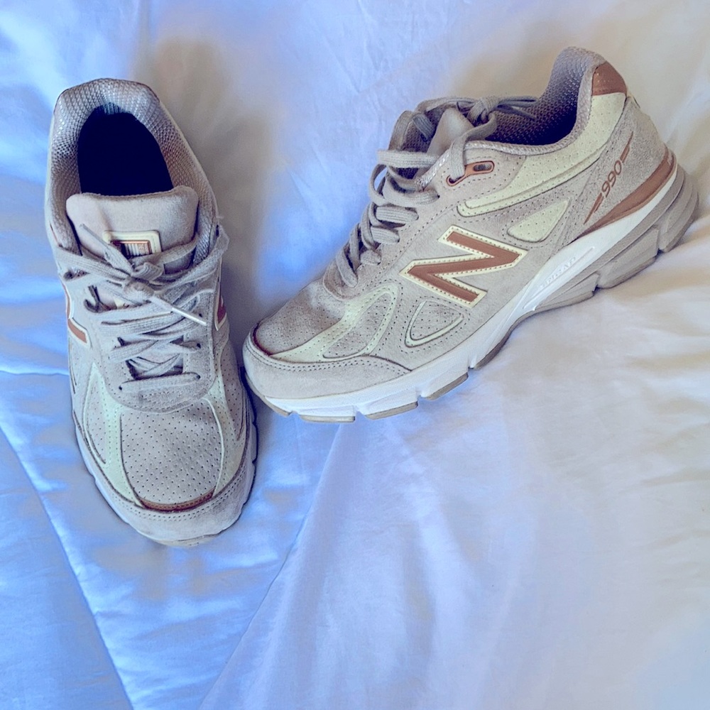 New balance throwback style 990 sneakers NWOT